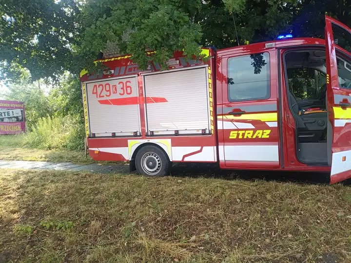 Zalanie ulicy Krakowskiej po gwałtownych opadach – interwencja OSP Libiąż