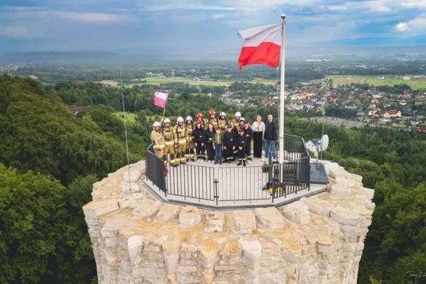 Godzina „W” na zamku Lipowiec – strażacy oddadzą hołd powstańcom