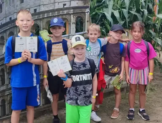 Lato w trasie z LCK: wycieczka do Labiryntu Kukurydzy w Zatorze
