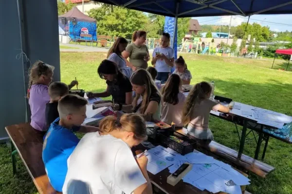 Piknik Osiedla Centrum w Trzebini: twórcze popołudnie mimo kapryśnej pogody