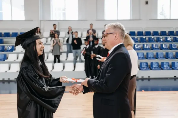 Ośmioro nauczycieli z gminy Alwernia otrzymało awans zawodowy