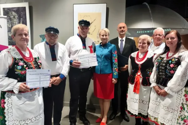 Dotacje dla Kół Gospodyń Wiejskich z Rozkochowa i Wygiełzowa