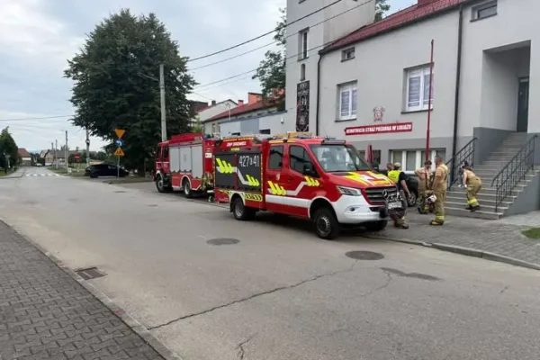 Ćwiczenia strażaków z OSP Libiąż i OSP Gromiec przerwane wezwaniem do zdarzenia