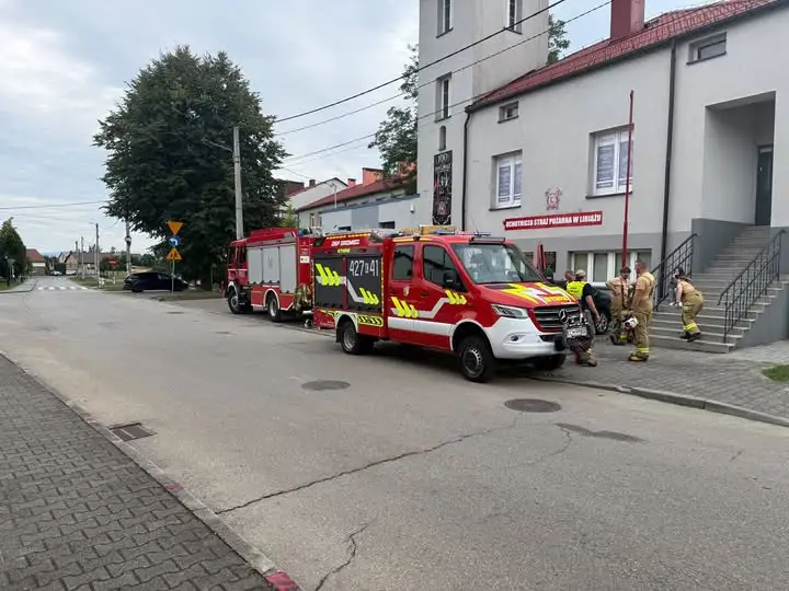 Ćwiczenia strażaków z OSP Libiąż i OSP Gromiec przerwane wezwaniem do zdarzenia