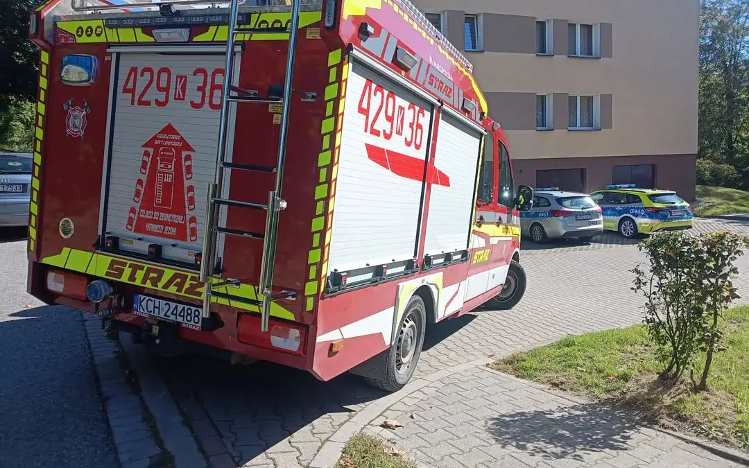 Libiąż: Strażacy siłowo weszli do mieszkania, ujawniono zwłoki kobiety
