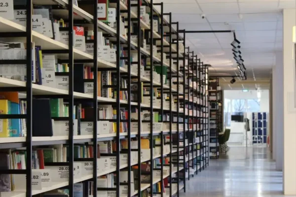 Miejska Biblioteka Publiczna w Chrzanowie ogłasza zapytanie ofertowe na zakup książek