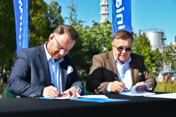Trzebinia: nowy parking przy dworcu z 150 miejscami. Umowa podpisana