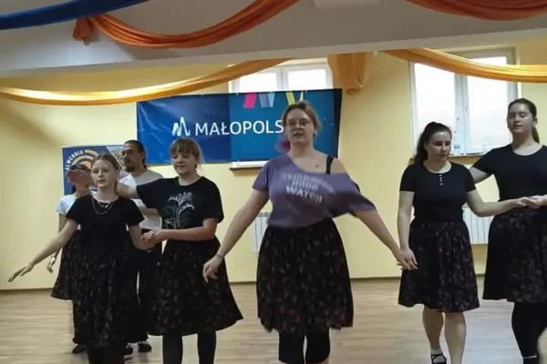 Krakowiaczek szlifuje formę na Podhalu – nowe tańce i polonez w przygotowaniu