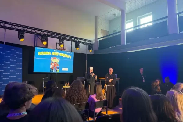 Wolontariusze ze szkolnego koła wzięli udział w projekcie „Dobra jest więcej”