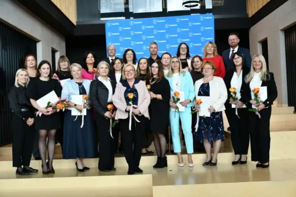 Dzień Edukacji Narodowej w Trzebini: podziękowania i nagrody dla nauczycieli